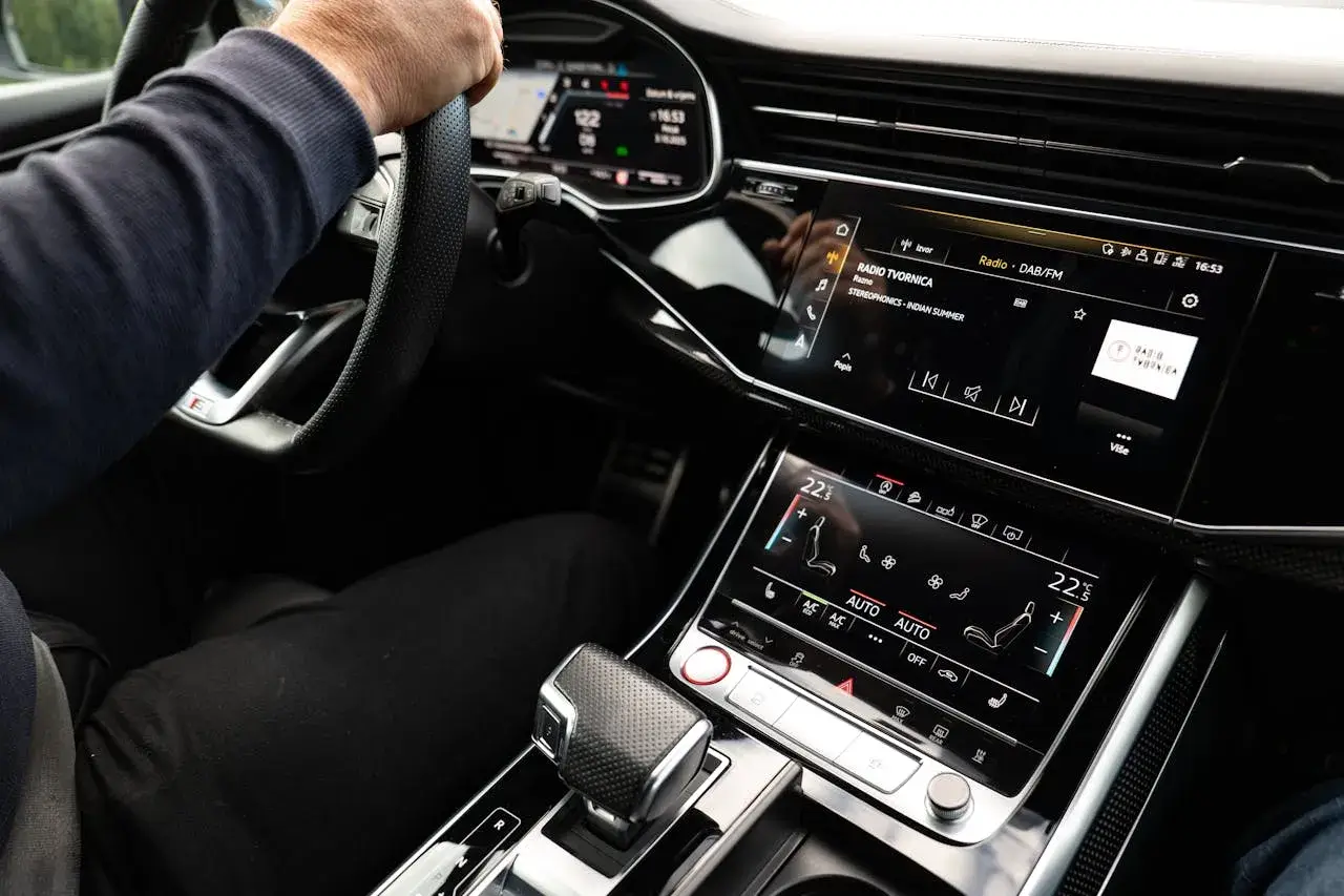 Opdatering af digital servicebog i Helsinge hos Helsinge Auto